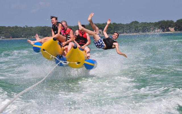 Apart holiday Tania Mamaia