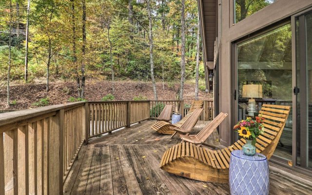 Renovated Chalet-style Escape < 1 Mi to Town!