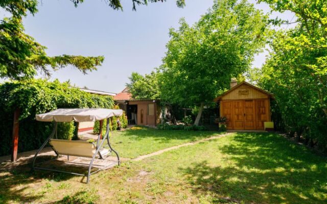 House Julia Balatonfenyves