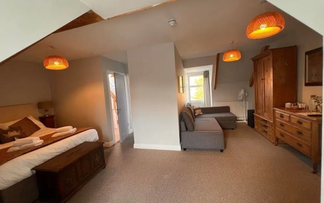 55 Yards Bar and Townhouse