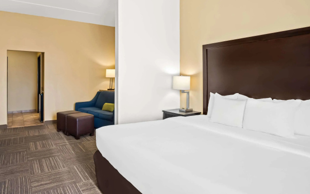 Comfort Suites Frisco
