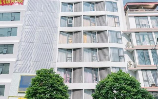 New Century Hotel Cau Giay