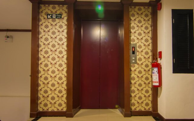 Patong Hemingway's Hotel