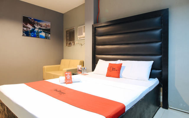 RedDoorz @ P Florentino Street Sampaloc Manila