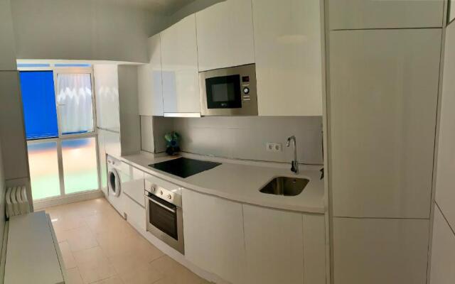 Lovely Holiday House With Perfect Location. All New