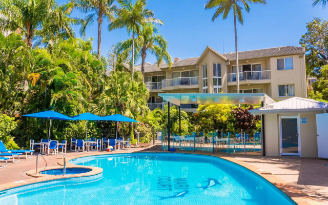 Mari Court Resort