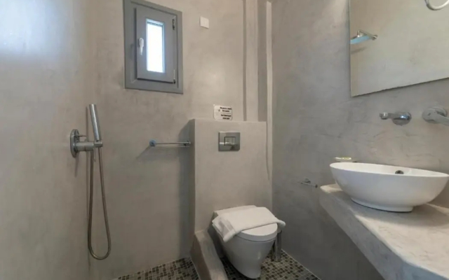 Black Coast Hotel Santorini