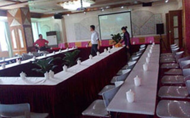 Cong Hua Jing Quan Hotel