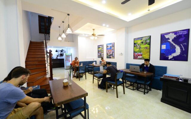 Pillow Backpacker Hostel