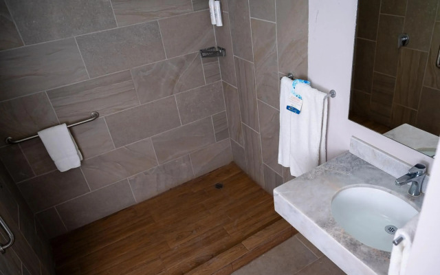 Comfort Inn & Suites Los Cabos