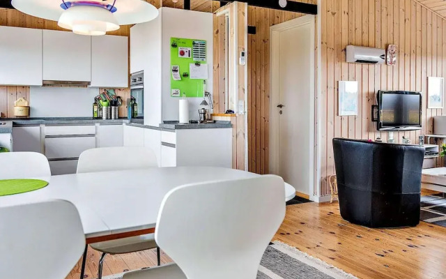 6 Person Holiday Home in Brovst