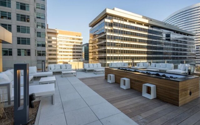 BOQ Lodging Apartments In Rosslyn