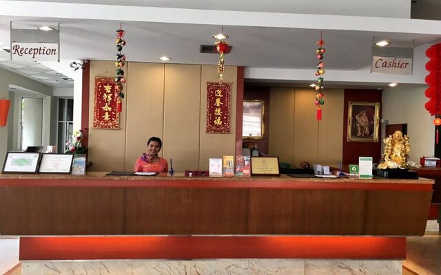 Hadyai Golden Crown Hotel