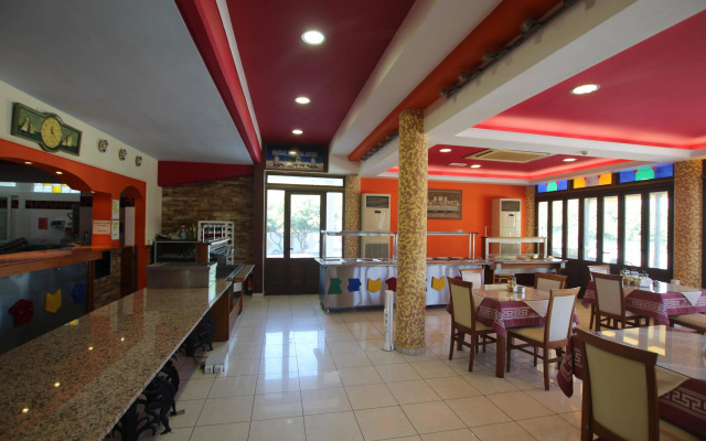 Grecian Fantasia Resort