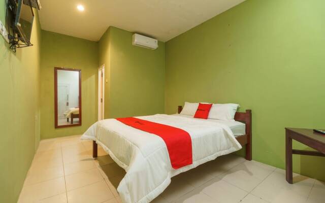 RedDoorz Syariah near Citimall Prabumulih