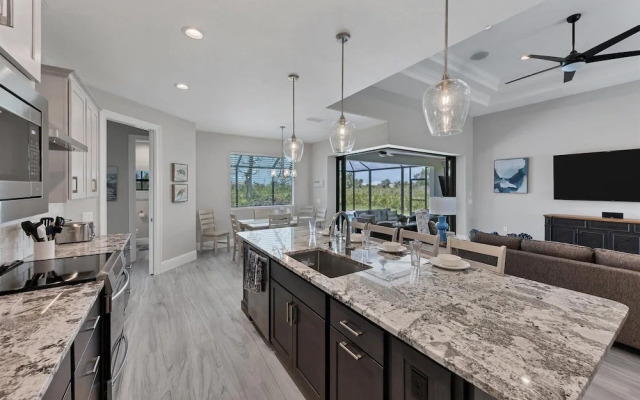 13831 Begonia Circle