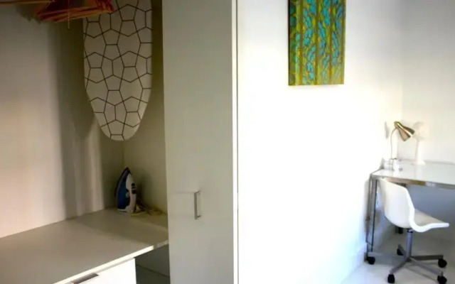 South Beach Contemporary Suite