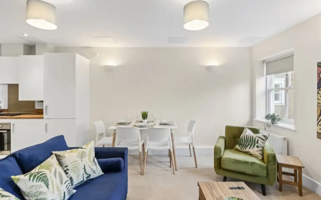 Sapphire Serviced Apartment