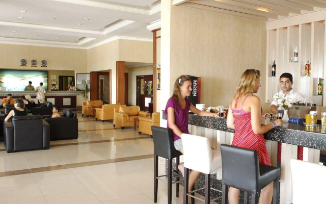 Aska Bayview Resort 