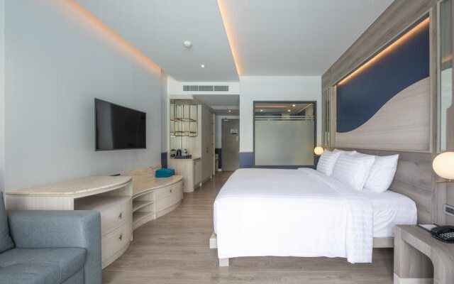 Seabed Grand Hotel Phuket (SHA Extra Plus)