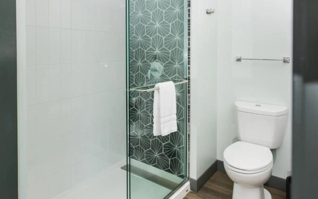 voco The Darwin Atlanta Midtown by IHG