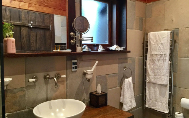 Matua Lodge