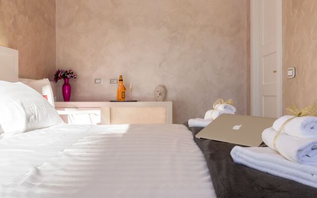 Rental In Rome Piazza Venezia View Luxury Apartment B