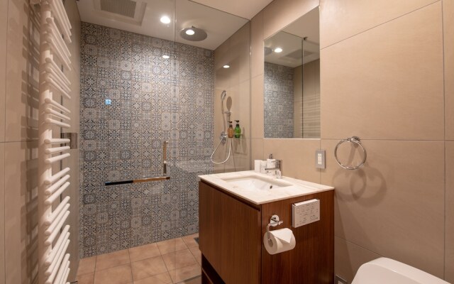 Kitsune House by H2 Life