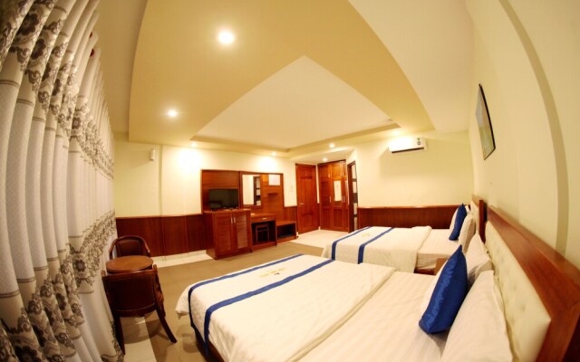 Tran Long Hotel