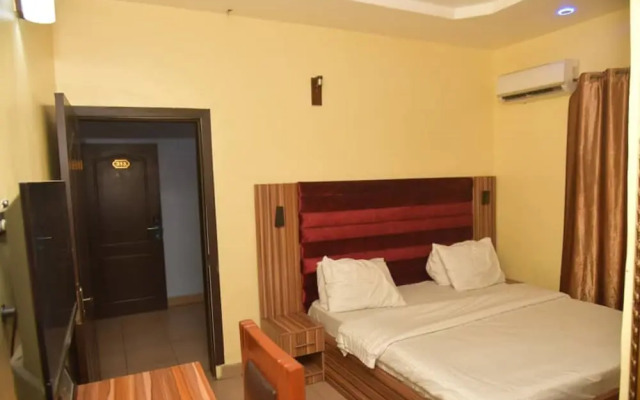 Dorakings Hotel