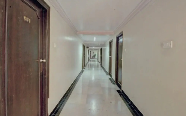 OYO 29625 Suvarna Regency