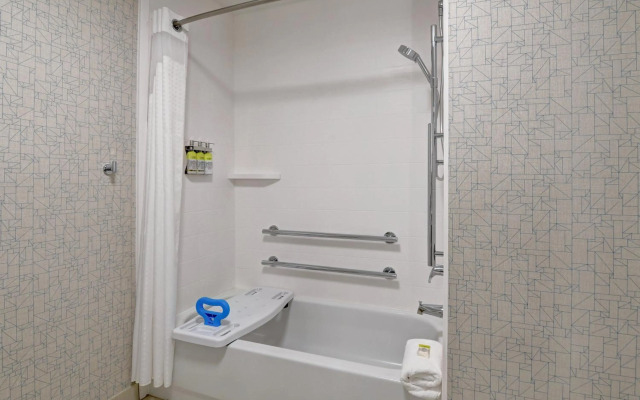 Holiday Inn Express Hotel & Suites Anderson-I-85 by IHG