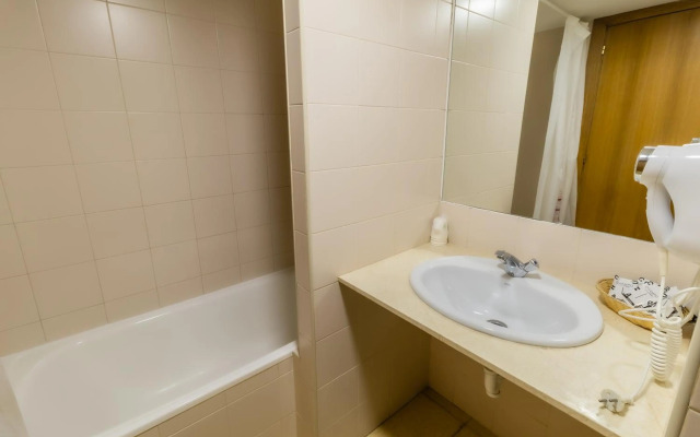 Hotel Alhama