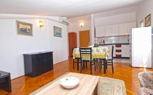 Apartments Puntizela 727