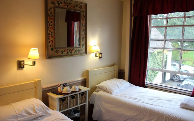 The Whyte Harte Hotel - Inn