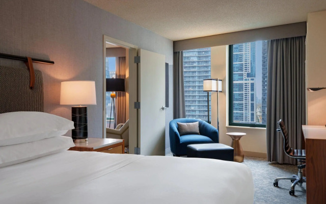 Sheraton Grand Chicago Riverwalk