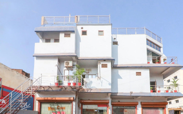 Hotel Rainbow by OYO Rooms