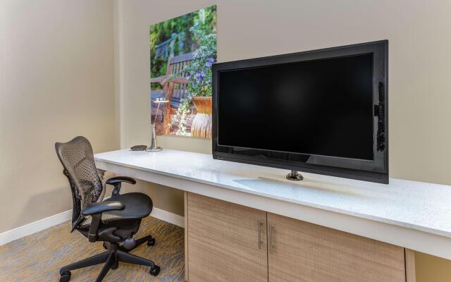 Hilton Garden Inn St. Charles