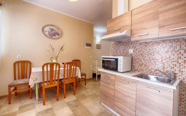 Feakia apartment 1