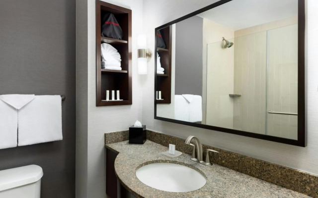 Courtyard by Marriott Los Angeles Woodland Hills