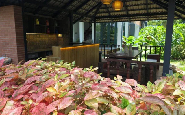 Mango Lantern Villa By Mirth Kollam