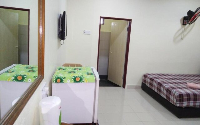 Motel Aurora Damai