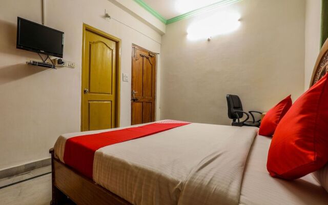 Oyo 16135 Krupa Service Apartment