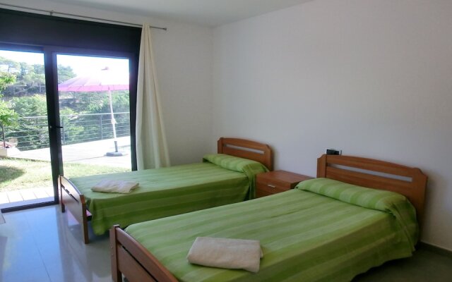 104664 - Villa in Lloret de Mar