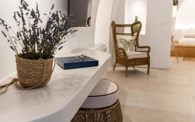 Oia Mare Villas