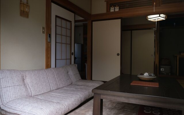 Kalik House