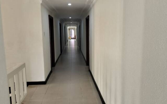 Hans Place Hotel