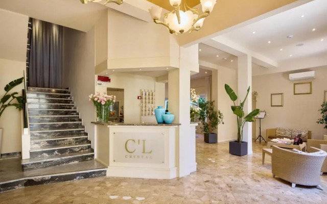 Hotel Crystal