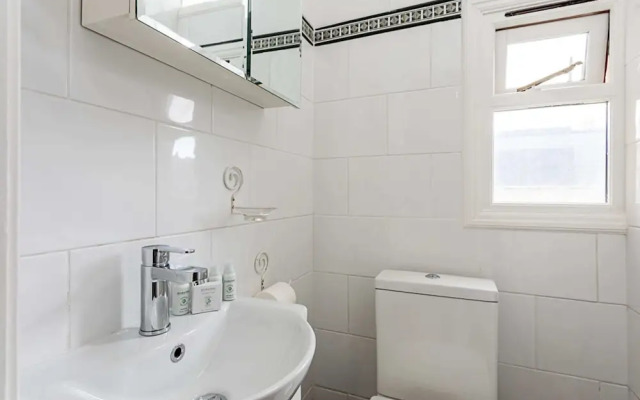 Charming Chelsea Flat