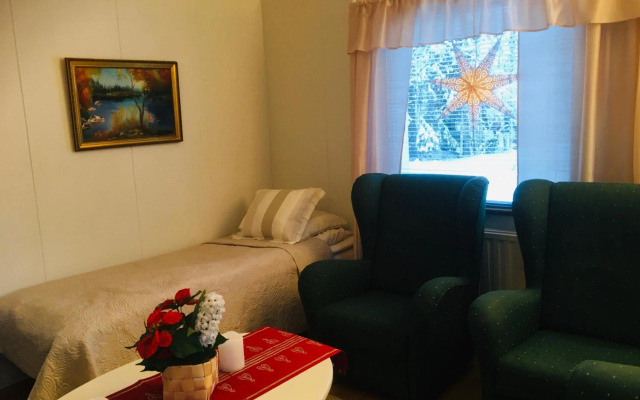 Tilava talo lähellä keskustaa